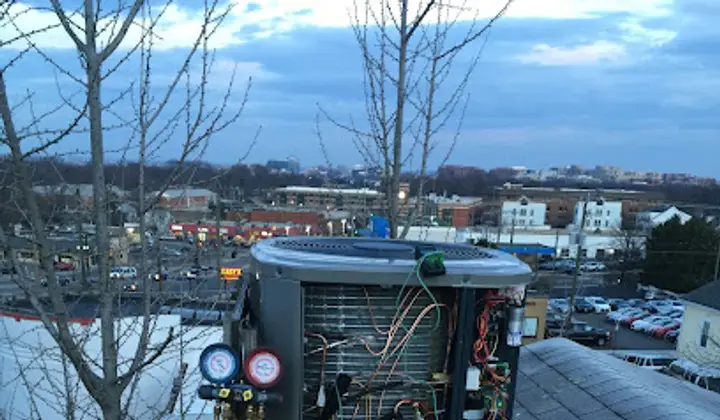 De Leon LLc., heat pump installer in Woodbridge