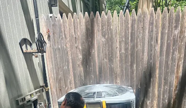Hudson’s Heating & Air Conditioning, heat pump installer in Manassas
